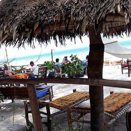 Sipano Beach Lodge Кивенга Екстериор снимка